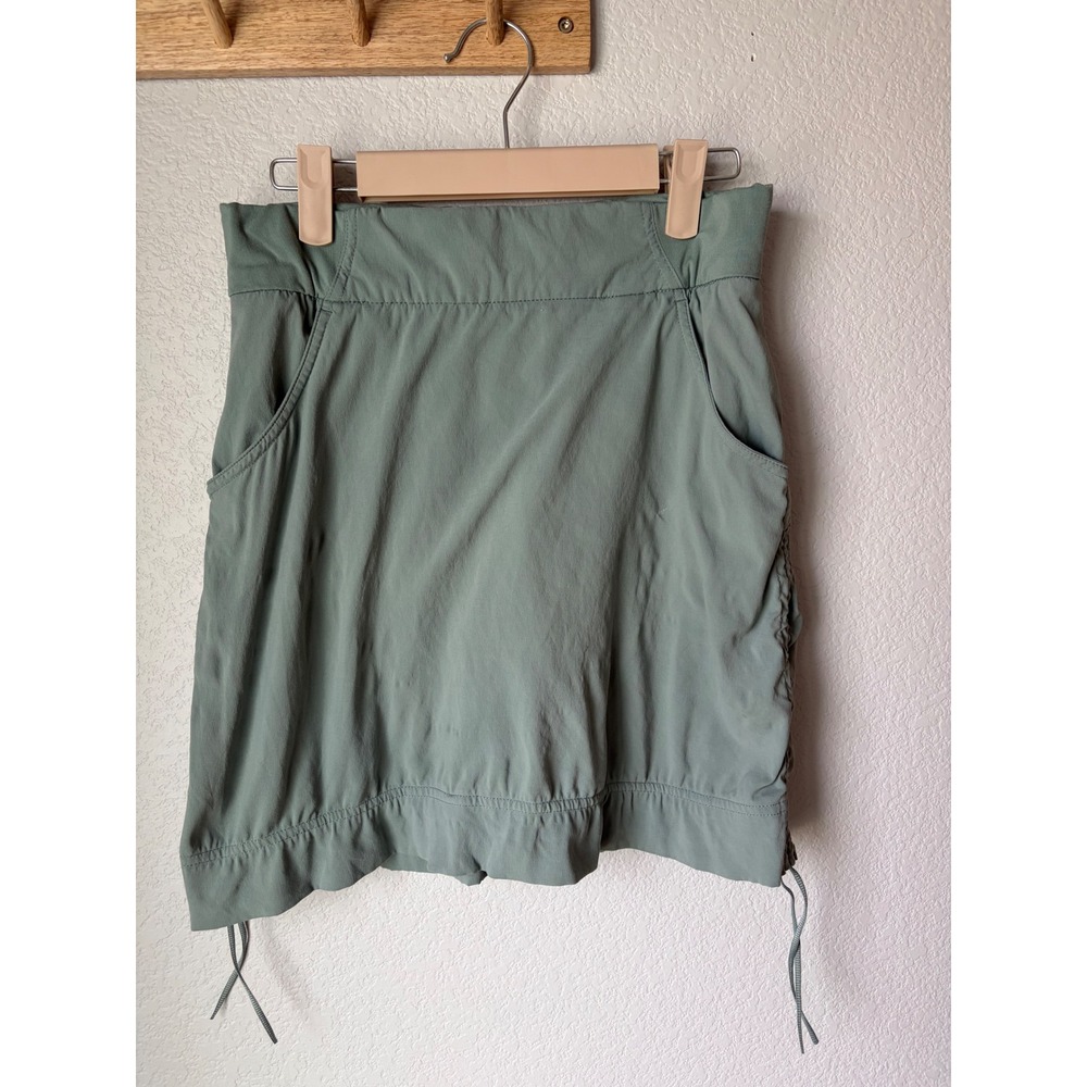 Columbia Women Sage Green Hiking Skort Small Adjustable Drawstring Sides Active